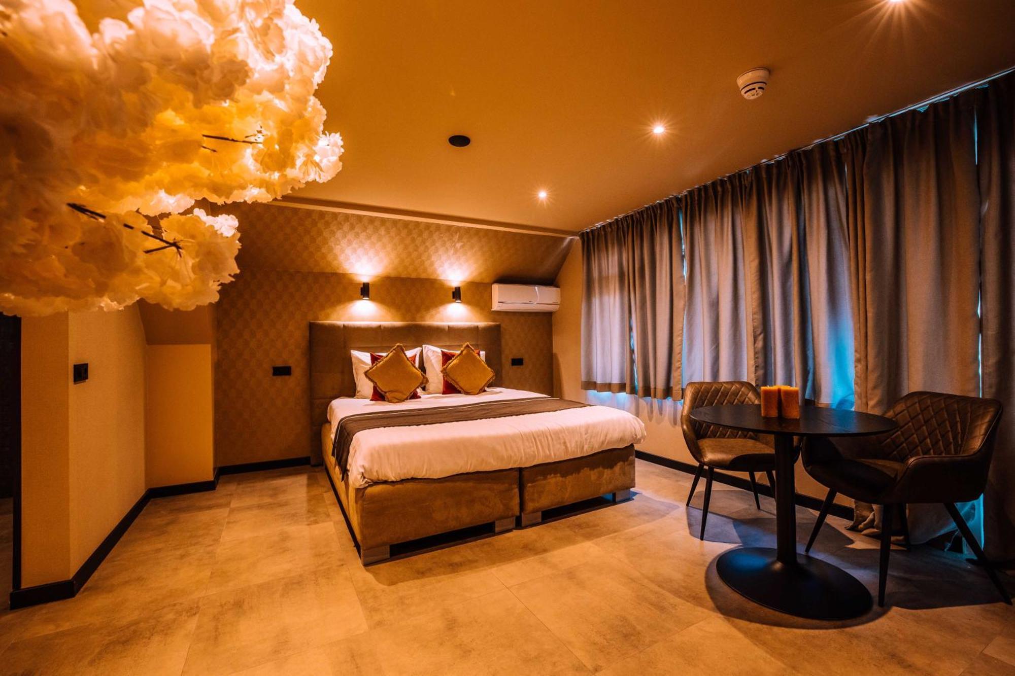 Hotel Buren Buren  Εξωτερικό φωτογραφία