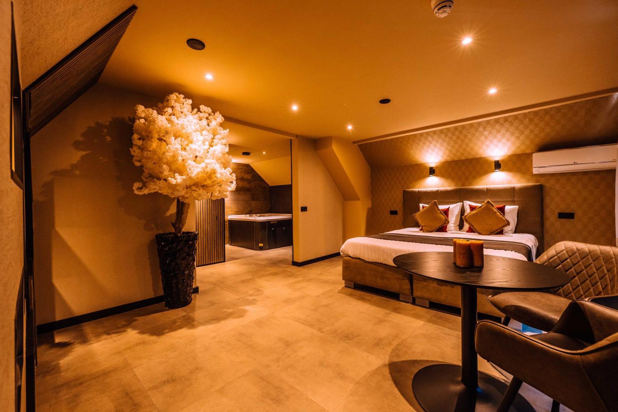 Hotel Buren Buren  Εξωτερικό φωτογραφία